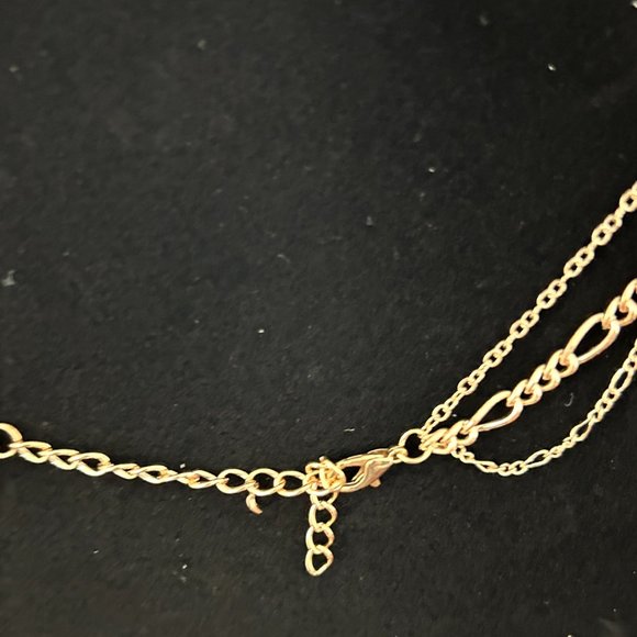 BRAND NEW 18K GOLD PLATED LAYERED NECKLACE - Picture 2 of 3